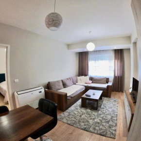 Deni Apartments